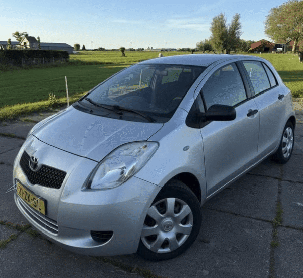 Toyota Yaris 1.0 VVTi Sol (bj 2008)