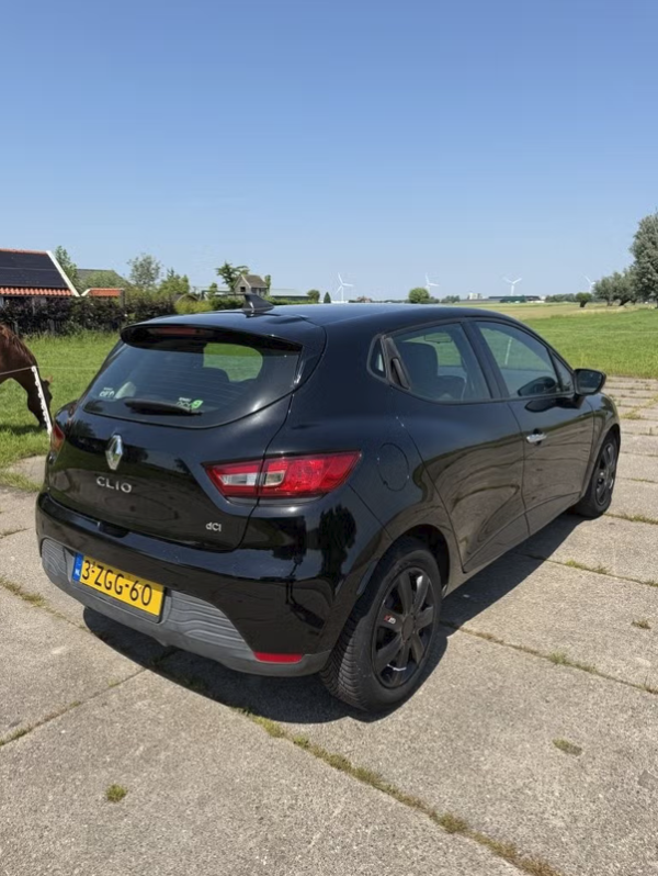 RC4 Renault Clio 1.5 dCi Expression (bj 2015)