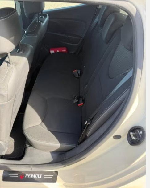 Renault Clio 1.5 dCi Expression (bj 2015, semi-automaat)
