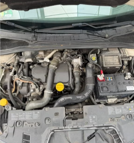 Renault Clio 1.5 dCi Expression (bj 2015, semi-automaat)
