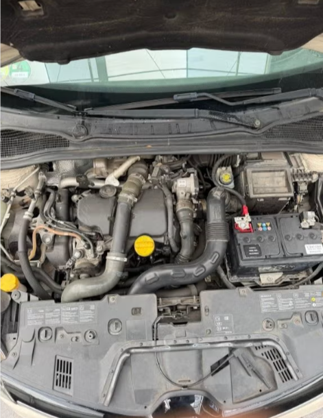 Renault Clio 1.5 dCi Expression (bj 2015, semi-automaat)
