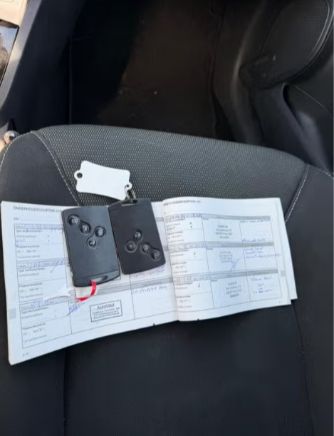 Renault Clio 1.5 dCi Expression (bj 2015, semi-automaat)
