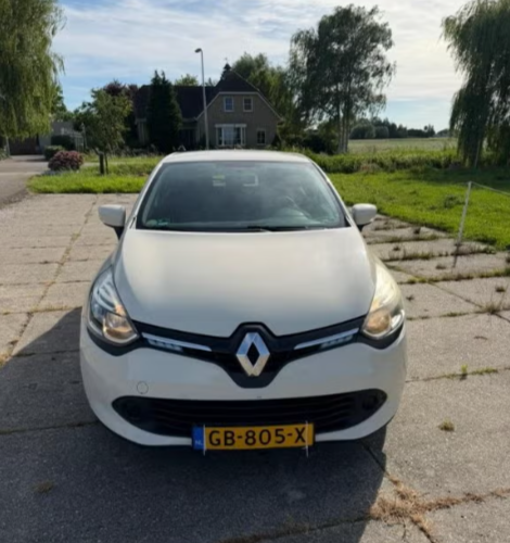 Renault Clio 1.5 dCi Expression (bj 2015, semi-automaat)