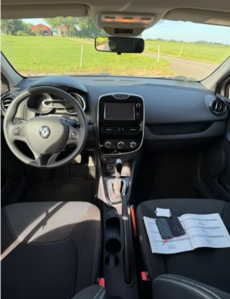 Renault Clio 1.5 dCi Expression (bj 2015, semi-automaat)